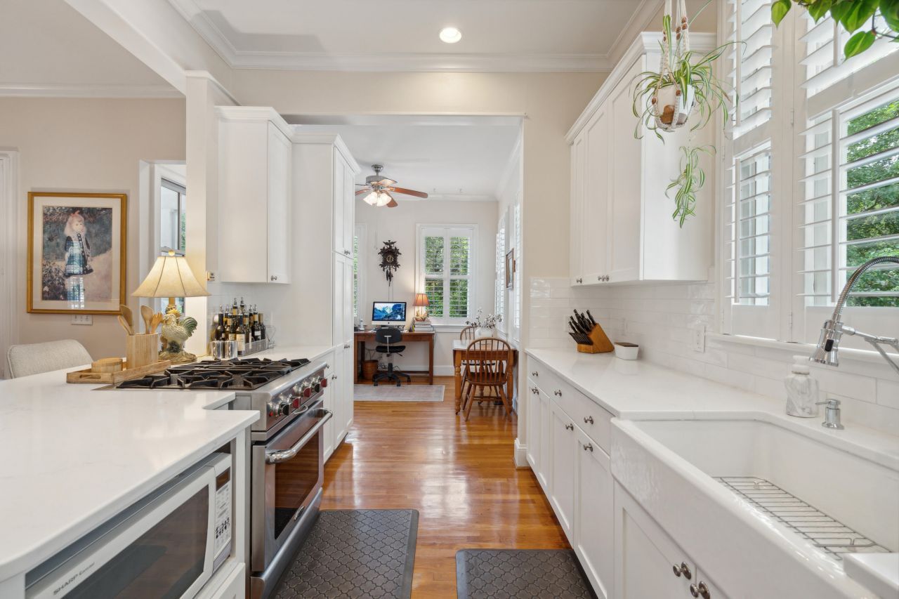 50 Serendipity Street Photo 12