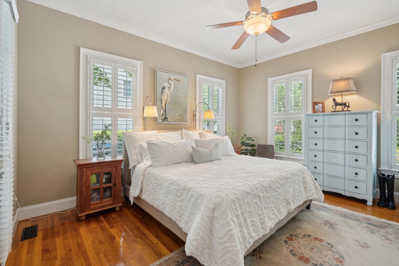 50 Serendipity Street Photo 14