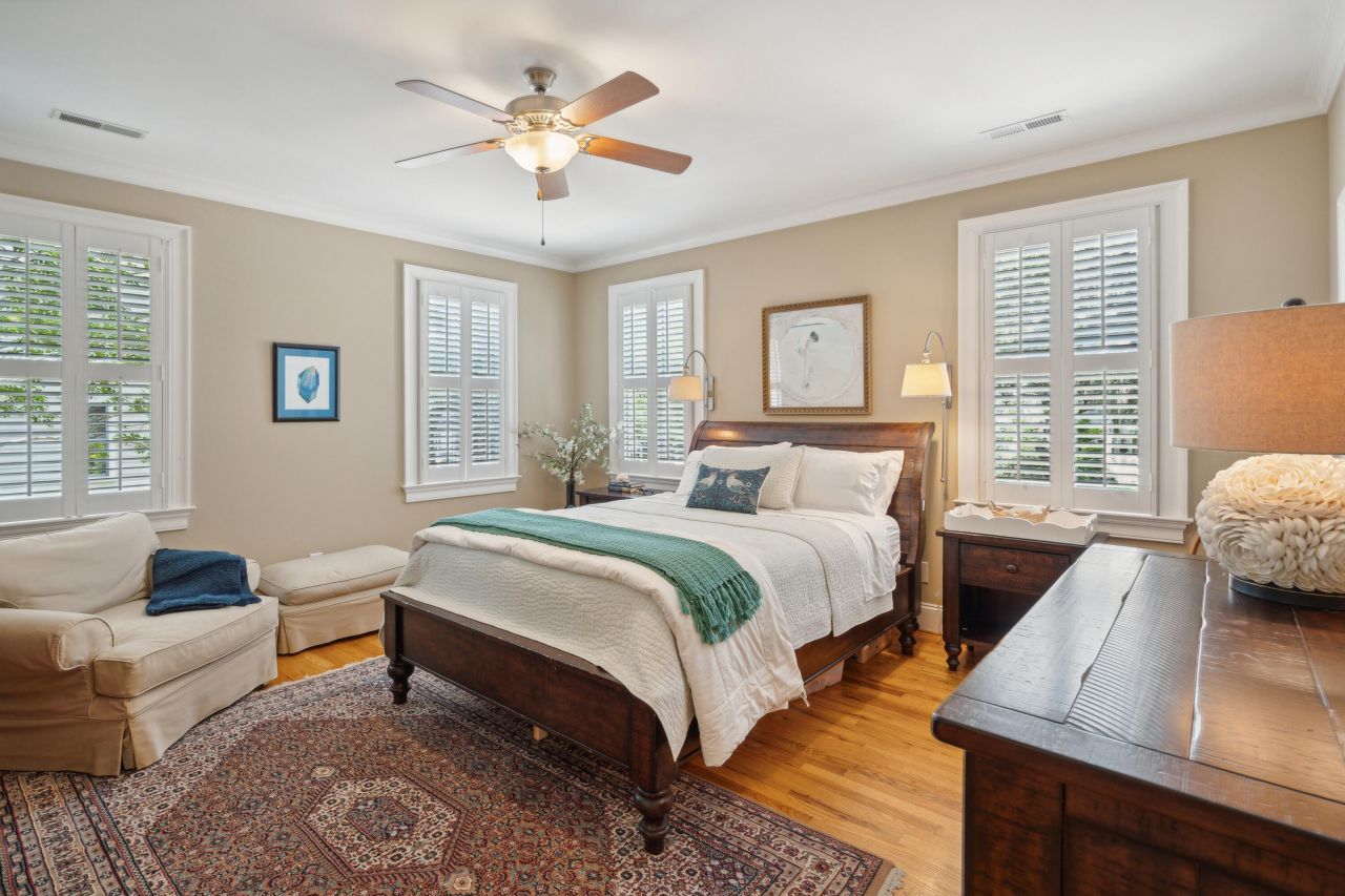 50 Serendipity Street Photo 19