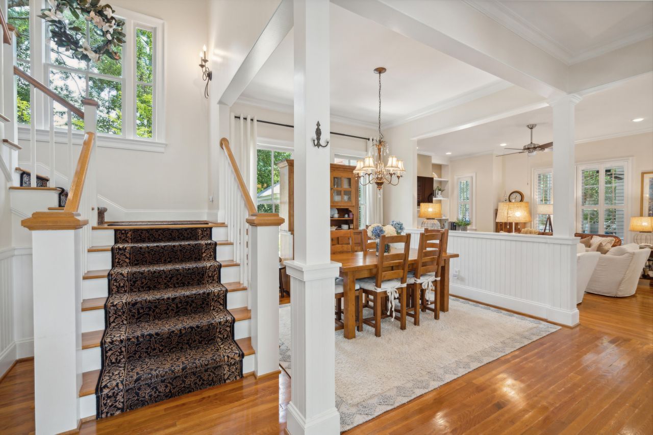 50 Serendipity Street Photo 4