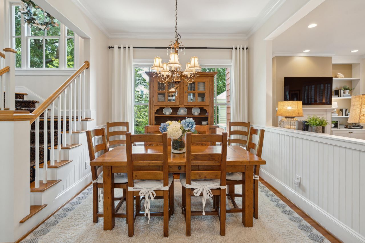 50 Serendipity Street Photo 5