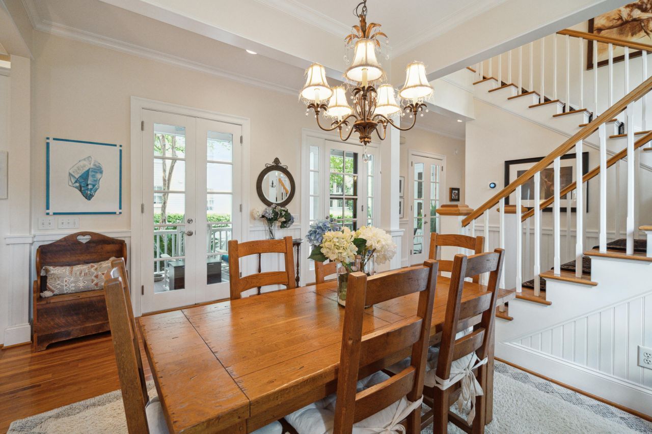 50 Serendipity Street Photo 6