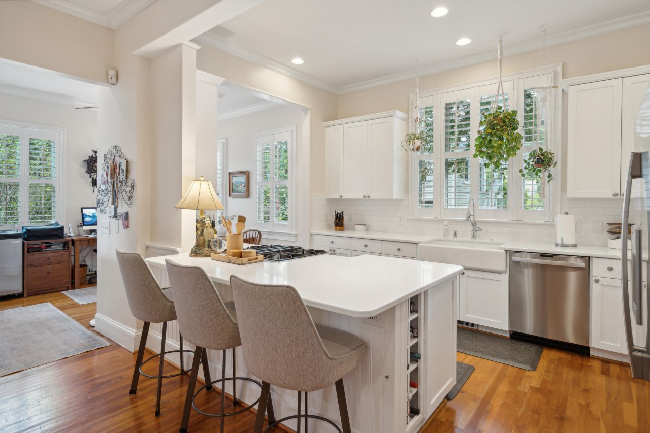 50 Serendipity Street Photo 9