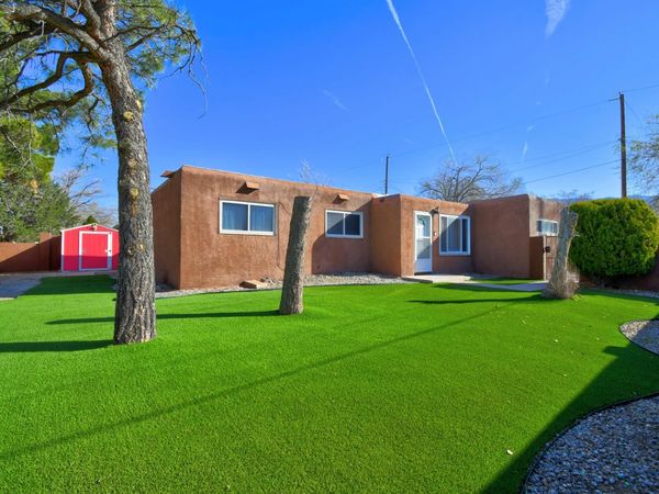 10401 Marble Place NE, Albuquerque, NM 87112