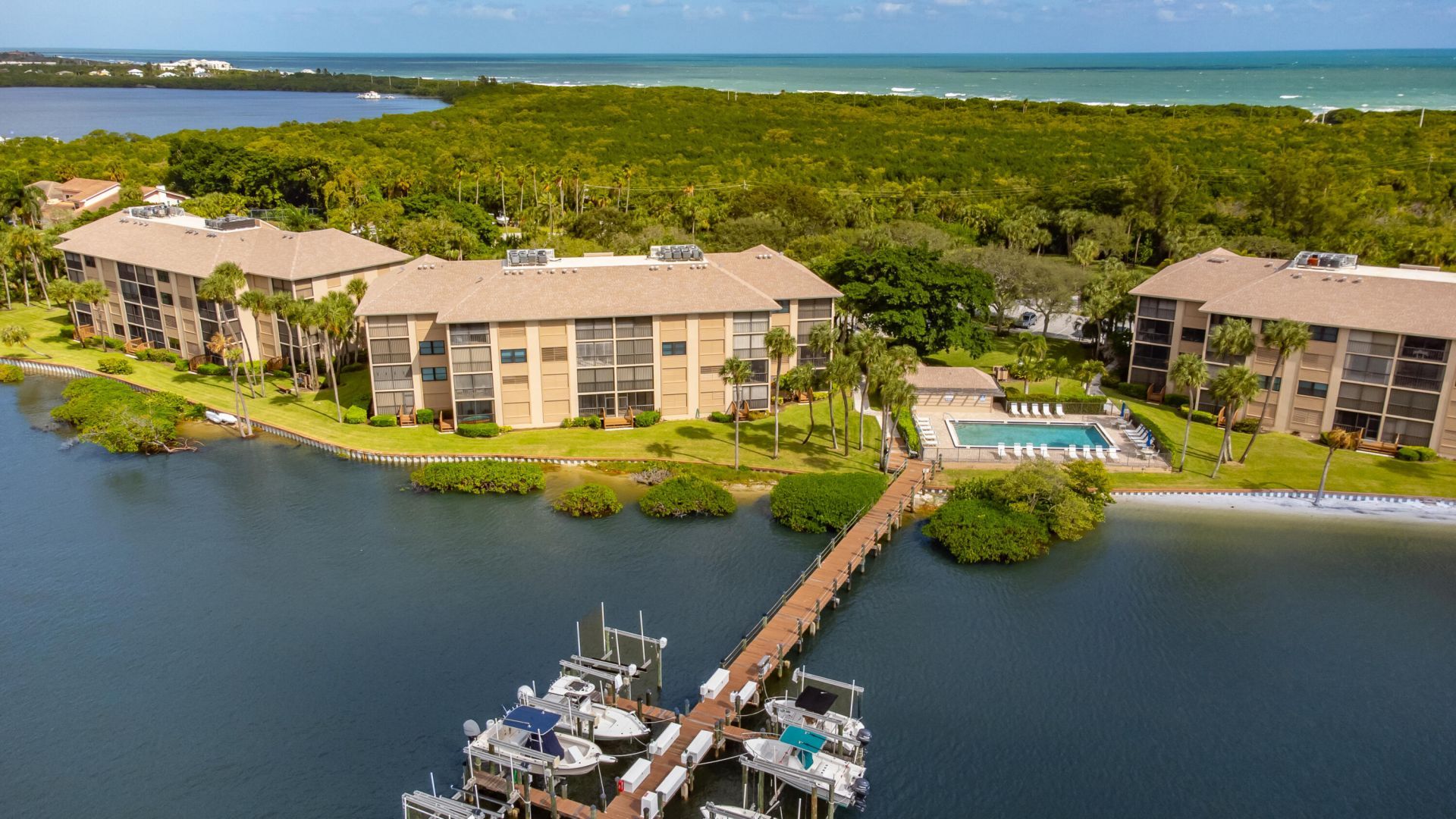 4440 NE Sandpebble Trace, Unit 104, Stuart, FL 34996 Photo