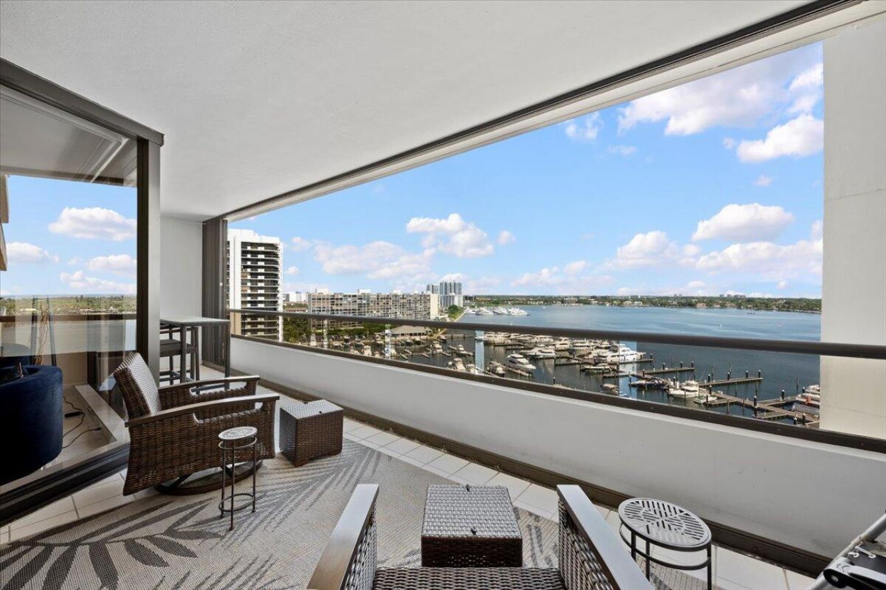 100 Lakeshore Drive, Unit 1154, North Palm Beach, FL 33408 Photo