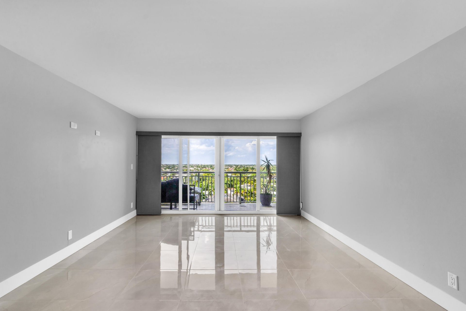 2611 N Riverside Drive, Unit 1004, Pompano Beach, FL 33062 Photo