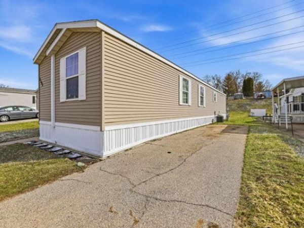 3790 Casper Avenue NW, Grand Rapids, MI 49544