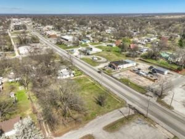 2227 Military Avenue, Baxter Springs, KS 66713