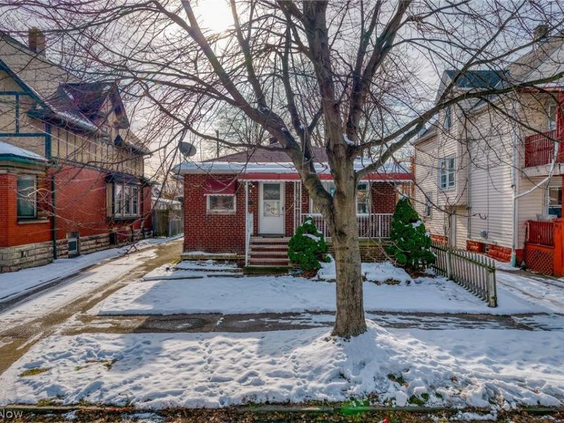 3817 Woodbridge Avenue, Cleveland, OH 44109 Photo 2