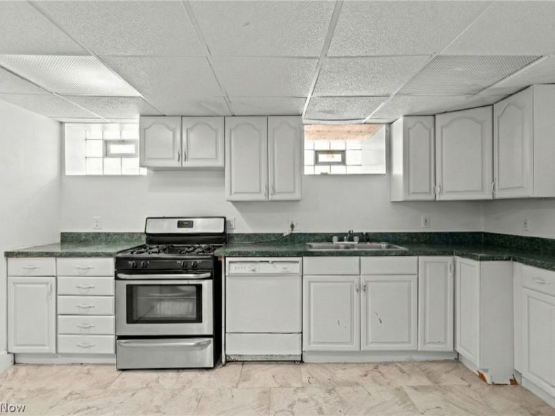 3817 Woodbridge Avenue, Cleveland, OH 44109 Photo 24