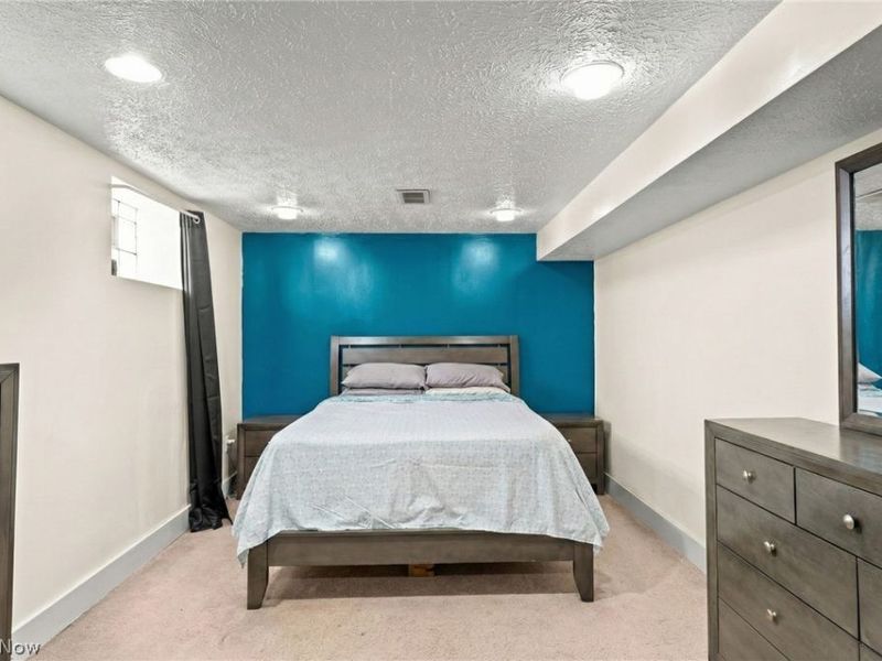 3817 Woodbridge Avenue, Cleveland, OH 44109 Photo 28