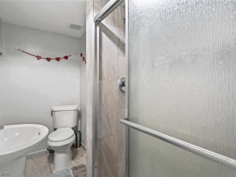 3817 Woodbridge Avenue, Cleveland, OH 44109 Photo 32