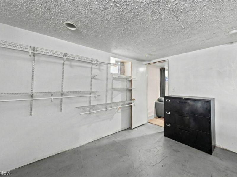 3817 Woodbridge Avenue, Cleveland, OH 44109 Photo 33