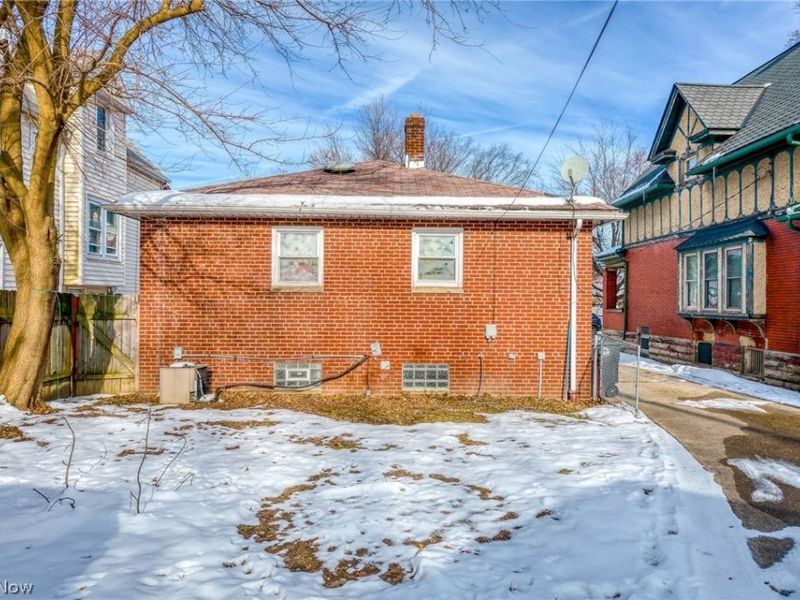 3817 Woodbridge Avenue, Cleveland, OH 44109 Photo 38