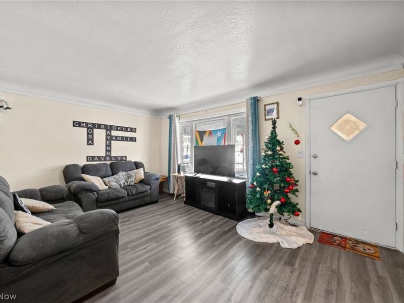 3817 Woodbridge Avenue, Cleveland, OH 44109 Photo 5