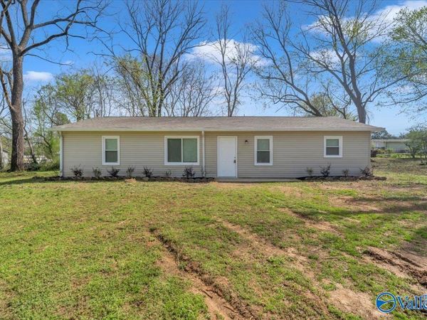 11594 Cowford Road, Athens, AL 35611