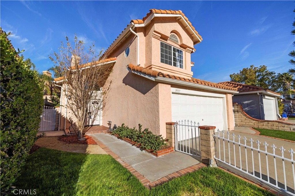 19717 Azure Field, Newhall, CA 91321 Main Photo
