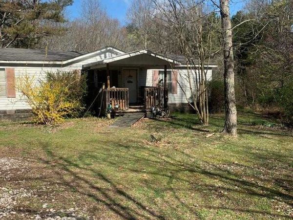 7395 Andkoo Road, Baxter, TN 38544
