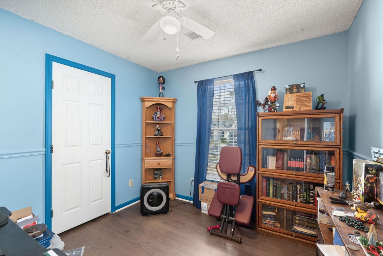 262 Okehampton Drive Photo 13