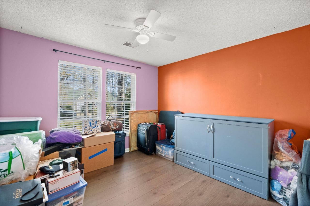 262 Okehampton Drive Photo 15