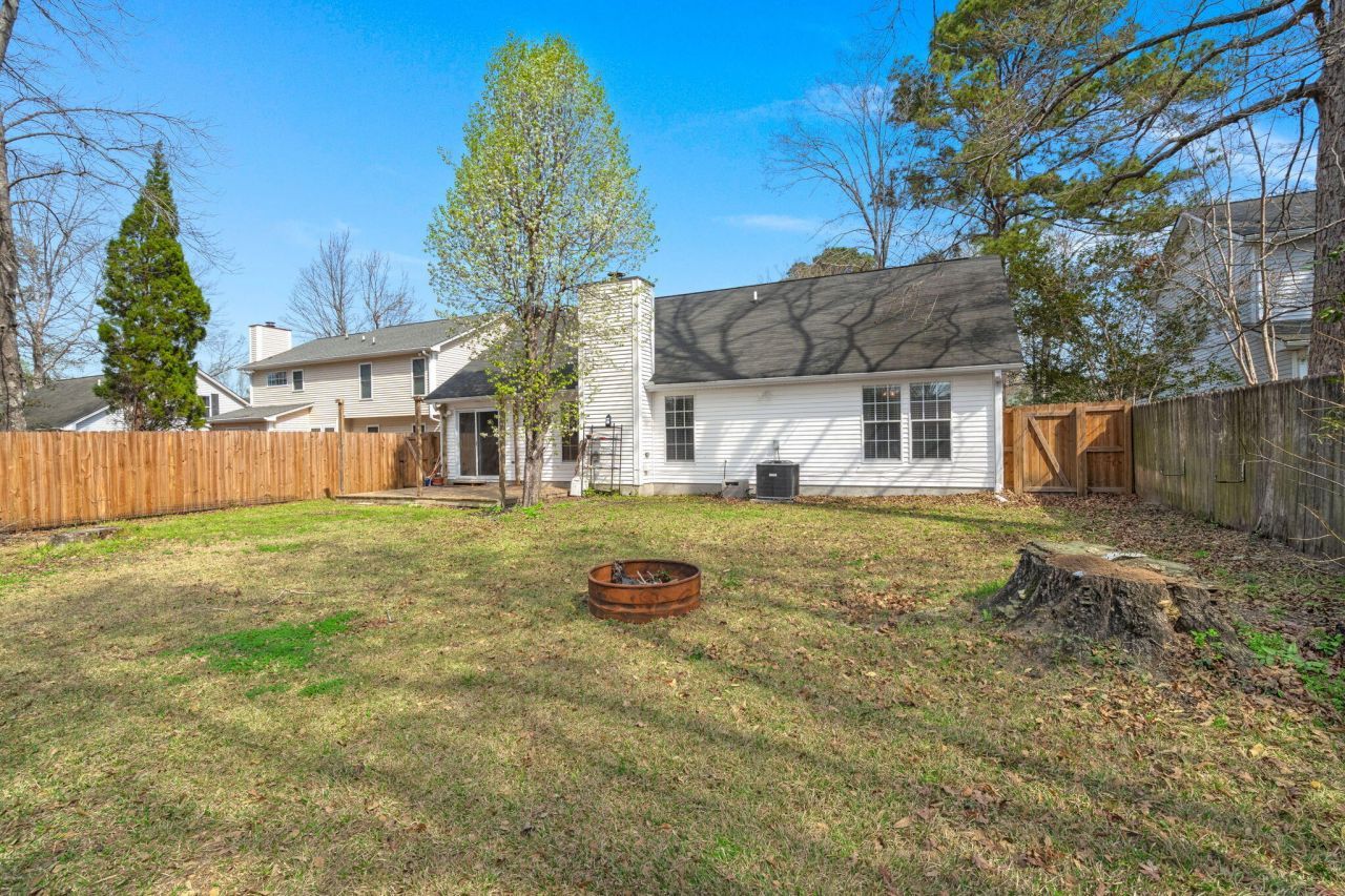 262 Okehampton Drive Photo 21