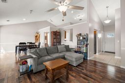 262 Okehampton Drive photo 4