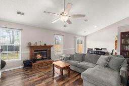 262 Okehampton Drive photo 4
