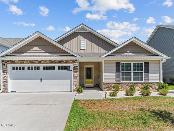 680 Aurora Place, Hampstead, NC 28443
