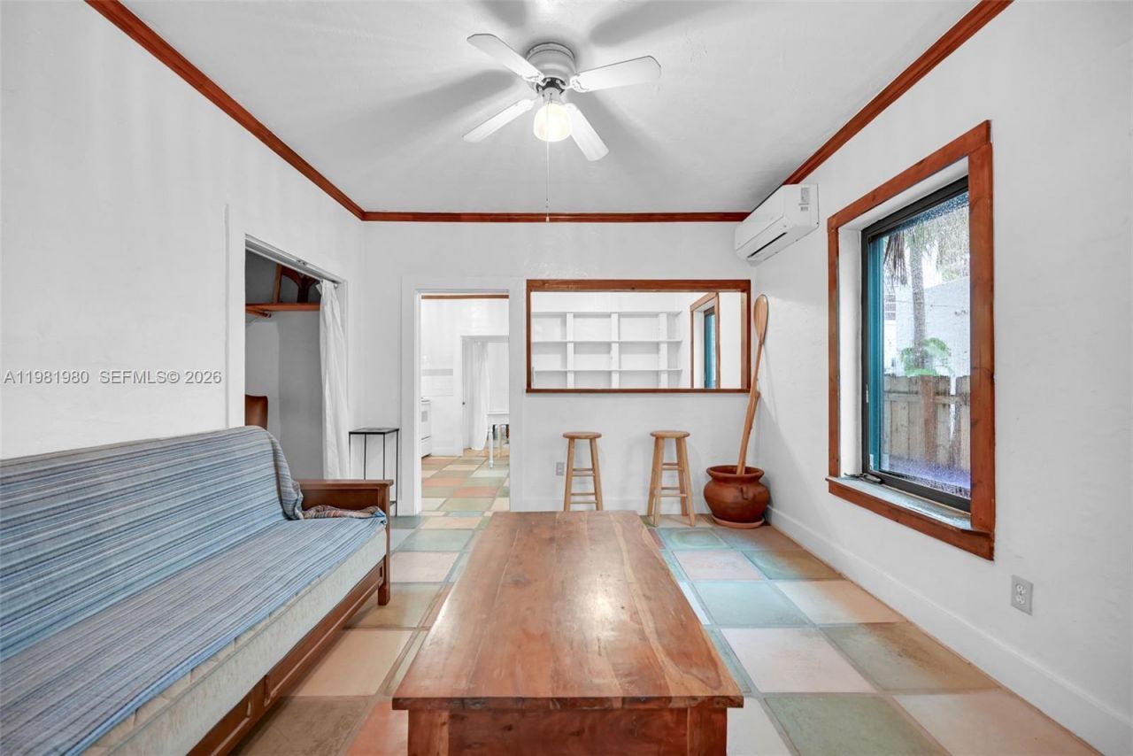 528 NW 47th St, Unit 2, Miami, FL 33127 Photo