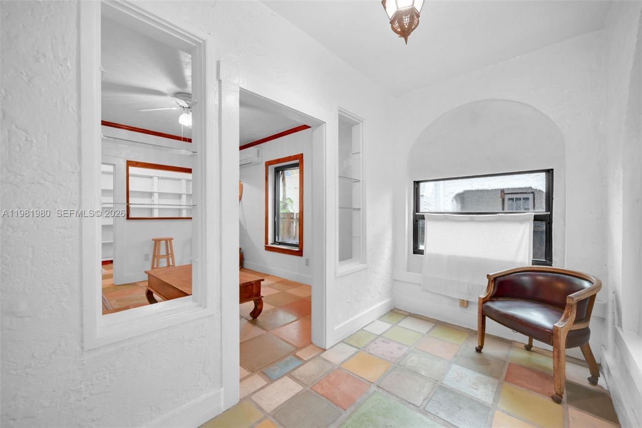 528 NW 47th St, Unit 2, Miami, FL 33127 Photo