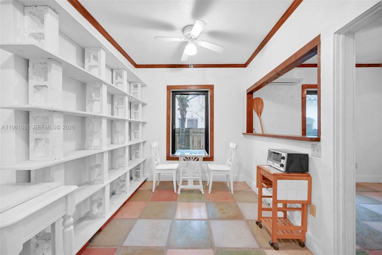 528 NW 47th St, Unit 2, Miami, FL 33127 Photo