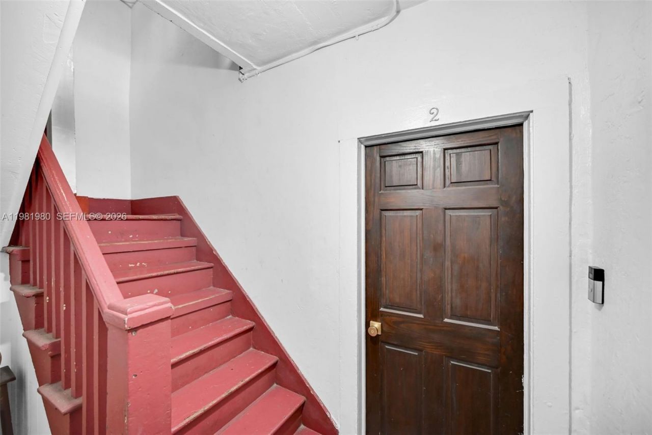 528 NW 47th St, Unit 2, Miami, FL 33127 Photo