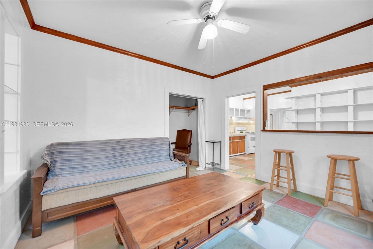 528 NW 47th St, Unit 2, Miami, FL 33127 Photo