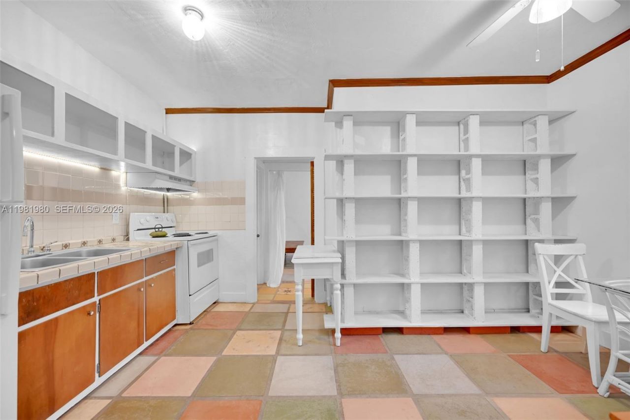 528 NW 47th St, Unit 2, Miami, FL 33127 Photo