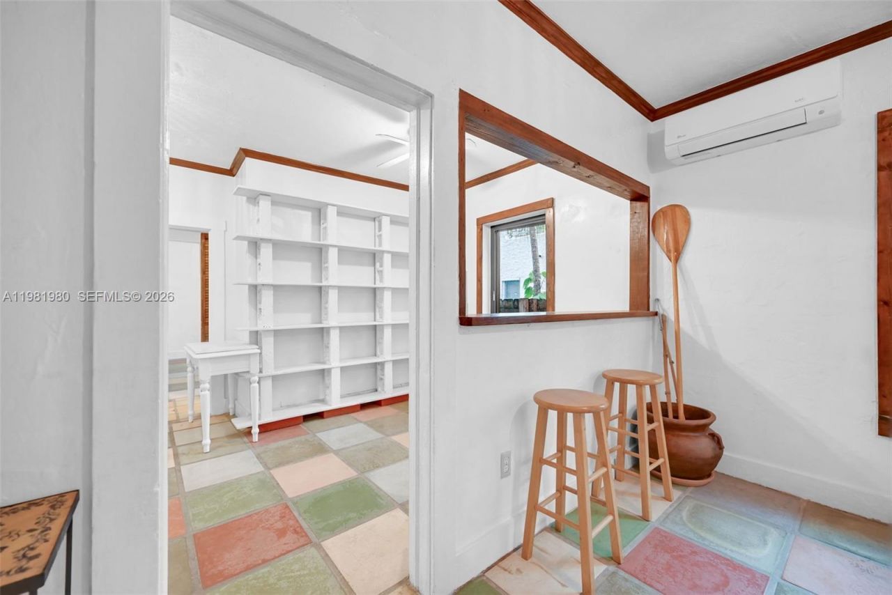 528 NW 47th St, Unit 2, Miami, FL 33127 Photo