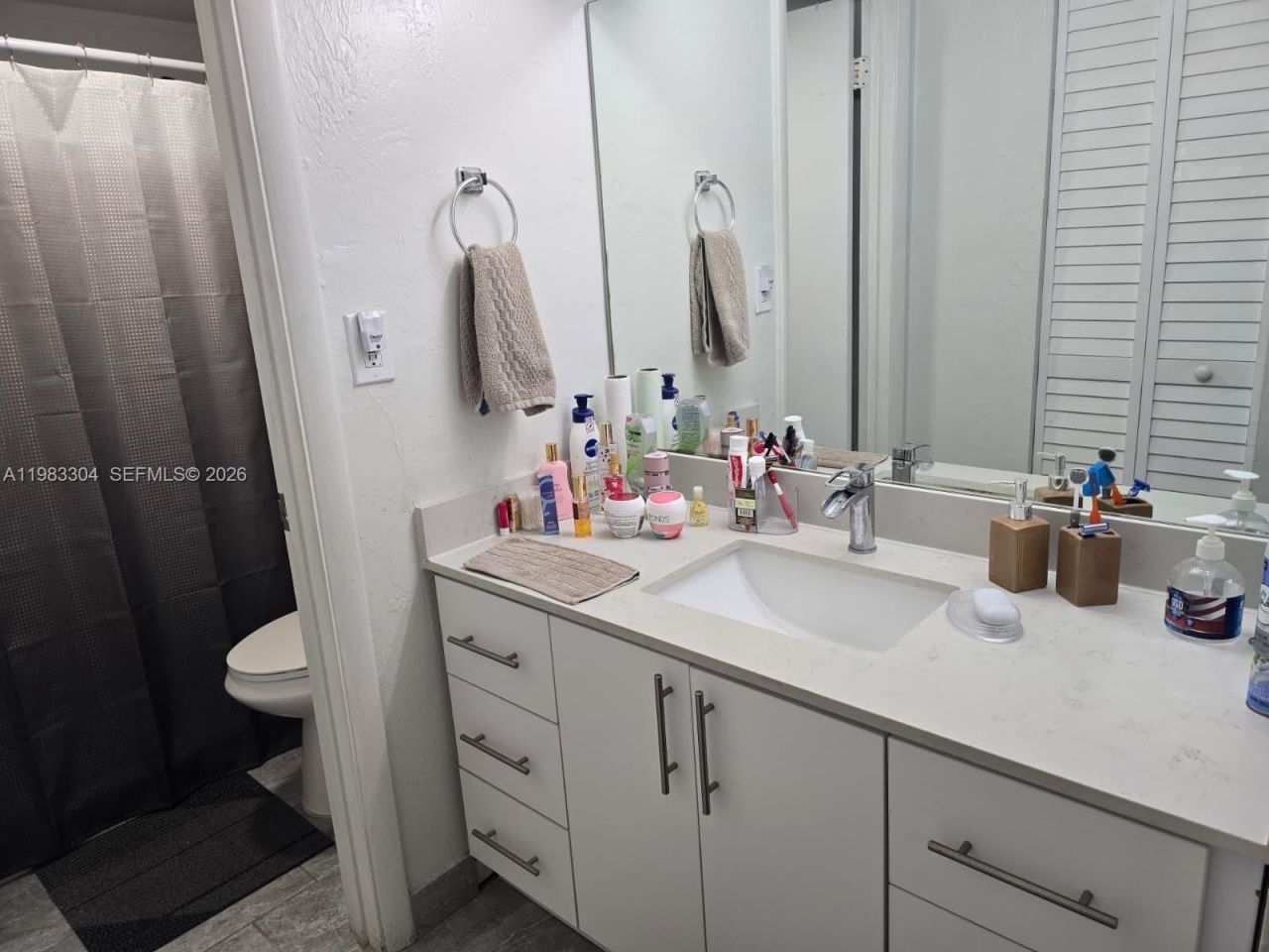 13715 Kendale Lakes Cir, Unit A-308, Miami, FL 33183 Photo