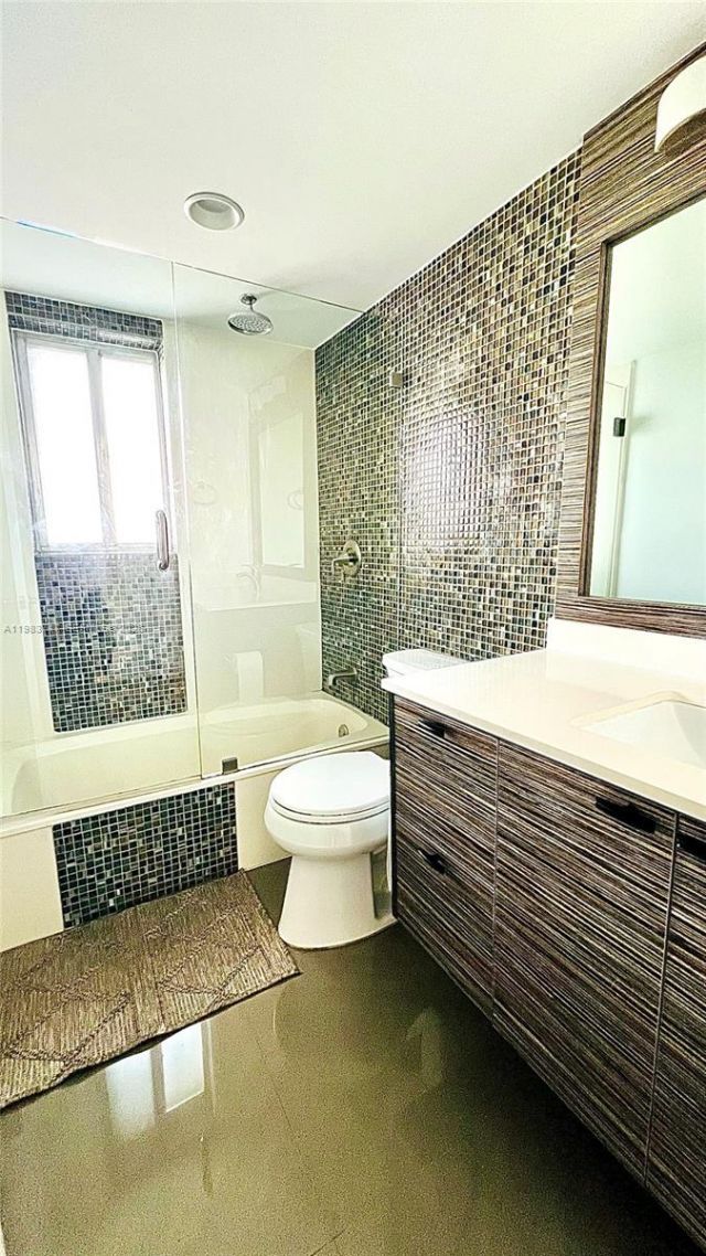 1700 NW N River Dr , Unit 404, Miami, FL 33125 Photo