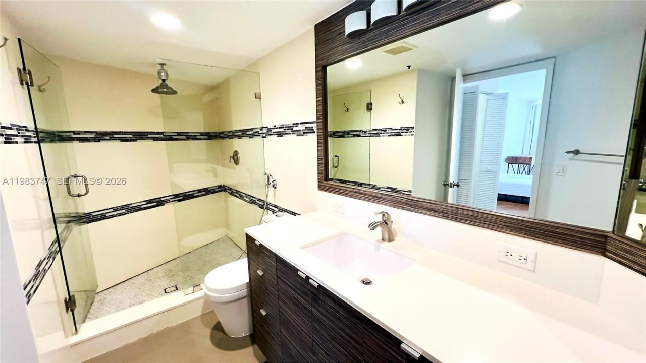 1700 NW N River Dr , Unit 404, Miami, FL 33125 Photo