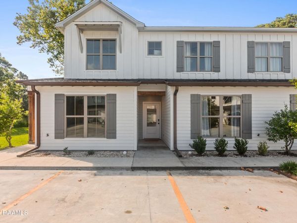 112 Oak Plains Alley, Lafayette, LA 70508