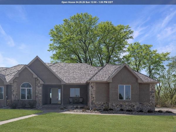 1004 Wynstone Dr., Jefferson, SD 57038