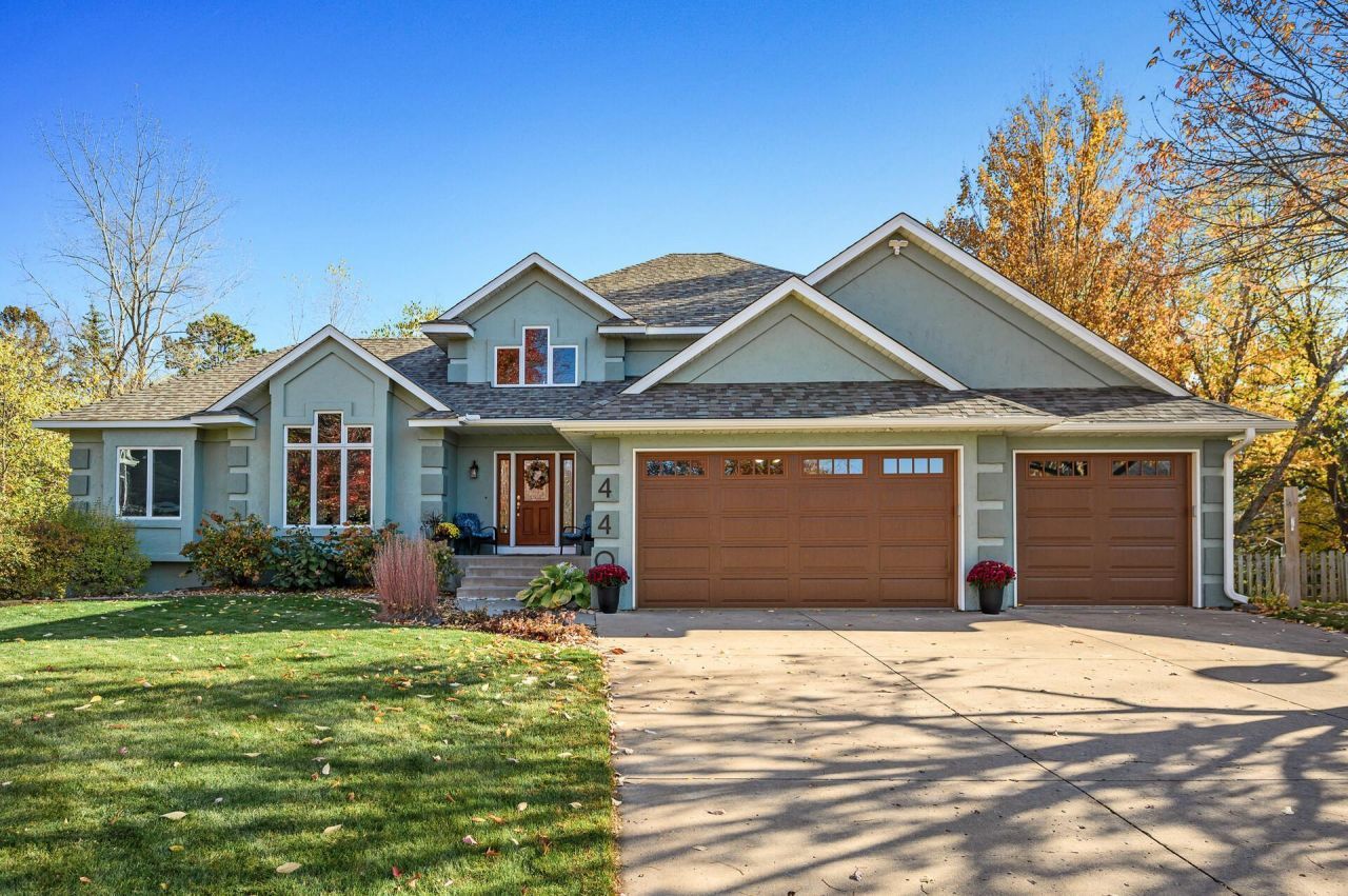 440 Elsie Inn , Mahtomedi, MN 55115 Main Photo