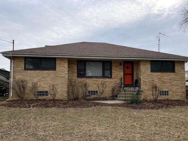 9851 Lakeshore DRIVE, Pleasant Prairie, WI 53158