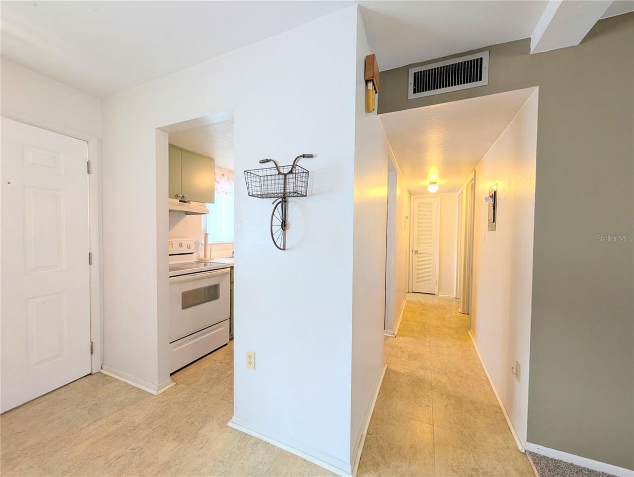 2309 Canal Drive , Unit F4, Bradenton, FL 34207 Photo