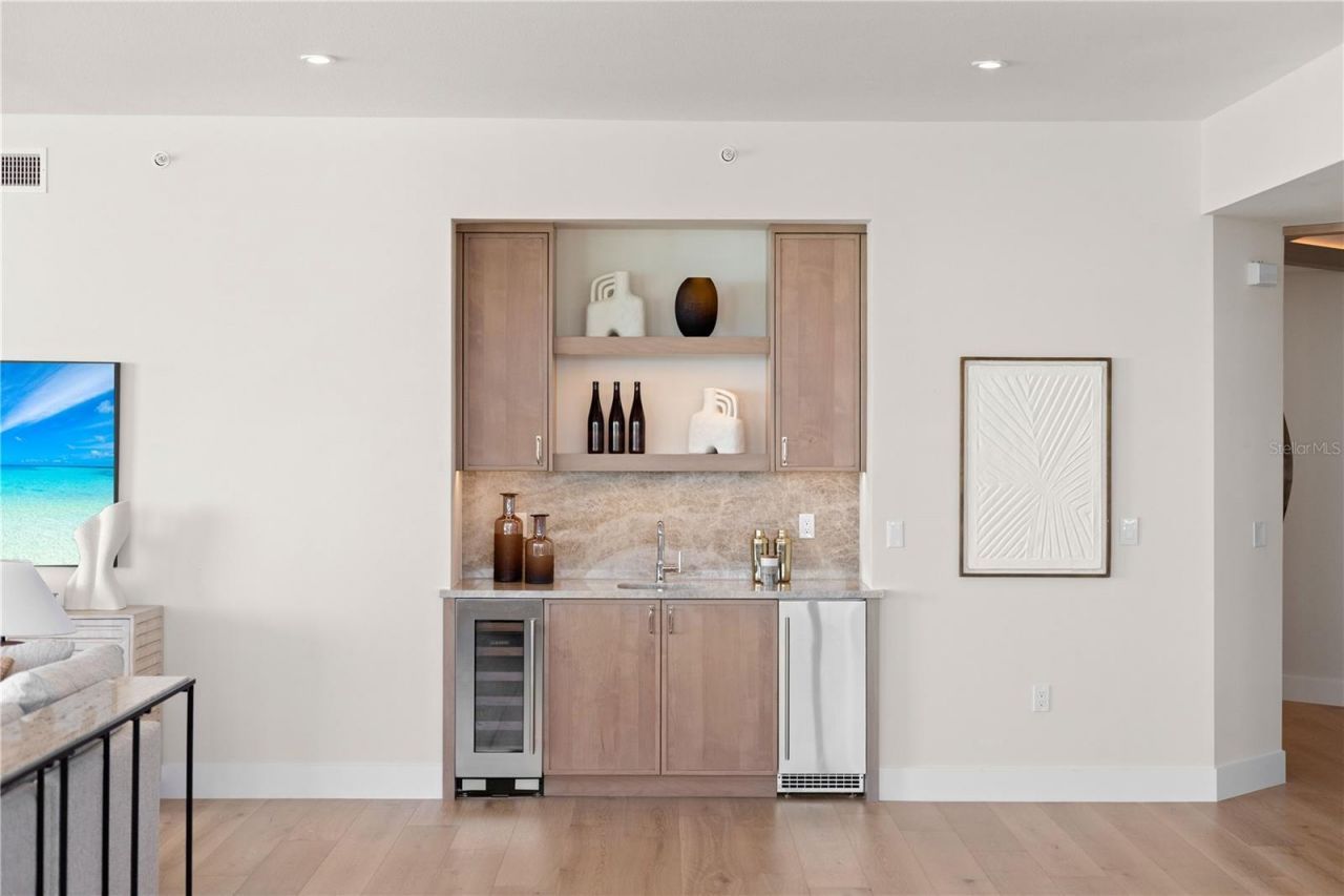 415 L Ambiance Drive, Unit A701, Longboat Key, FL 34228 Photo