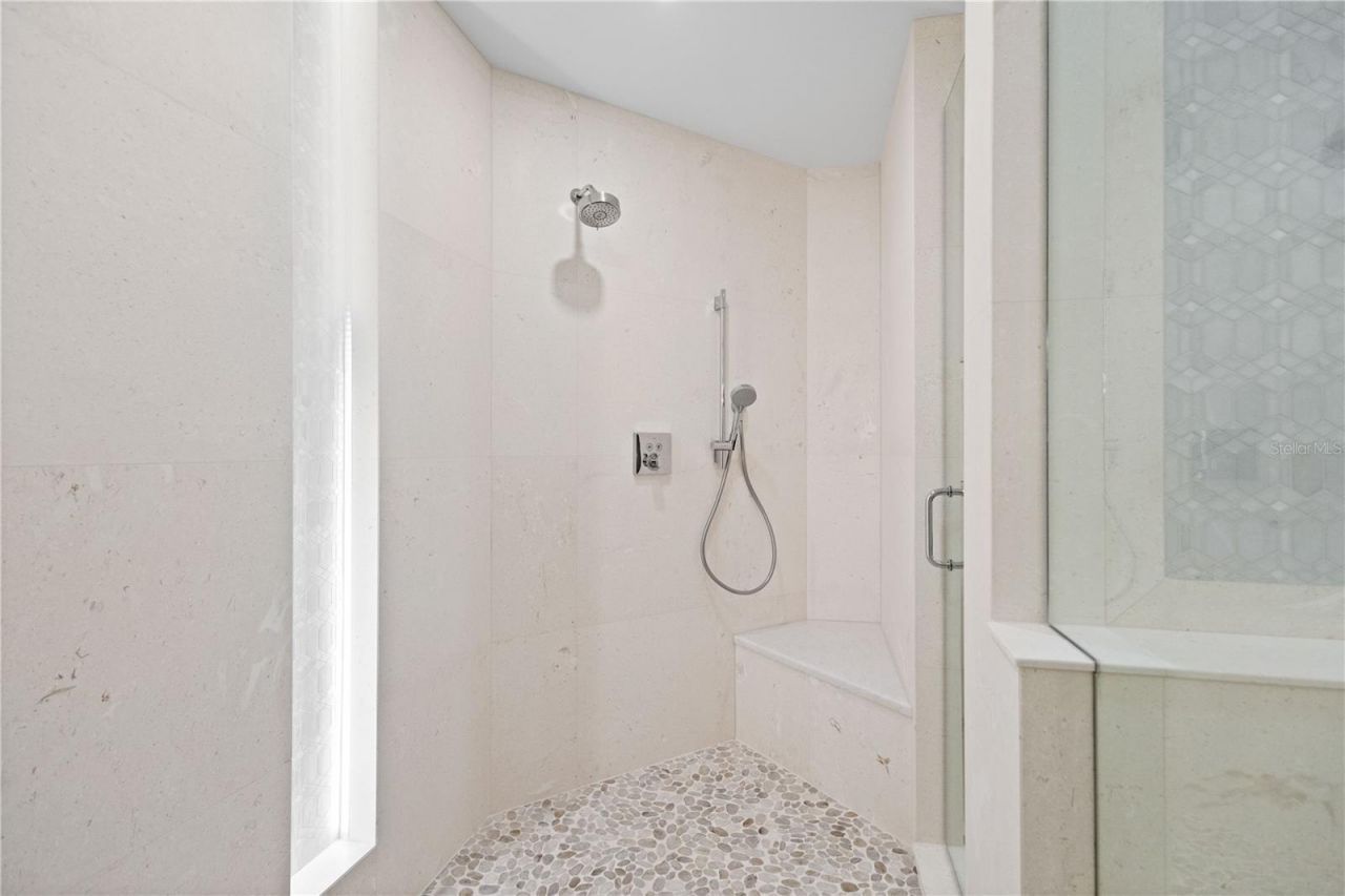 415 L Ambiance Drive, Unit A701, Longboat Key, FL 34228 Photo