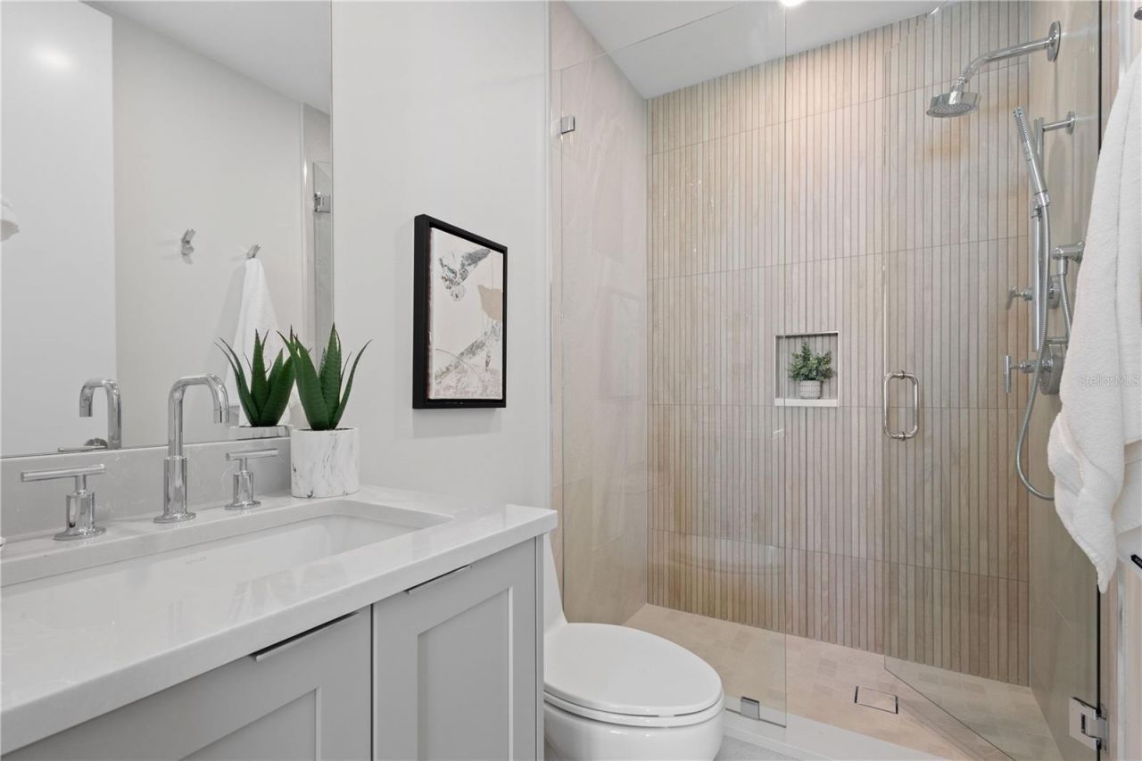 415 L Ambiance Drive, Unit A701, Longboat Key, FL 34228 Photo