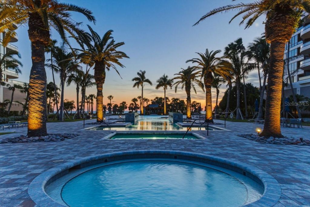 415 L Ambiance Drive, Unit A701, Longboat Key, FL 34228 Photo