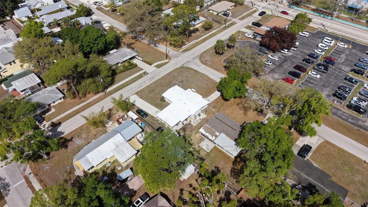 2600 Loma Linda Street , Sarasota, FL 34239 Photo