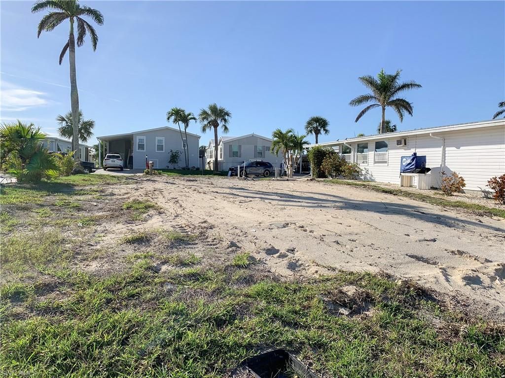 17811 Eglantine Ln, Fort Myers Beach, FL 33931 Photo